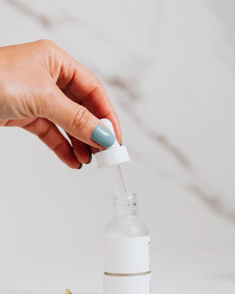 %0,3 Retinol Gece Serumu — uygulama