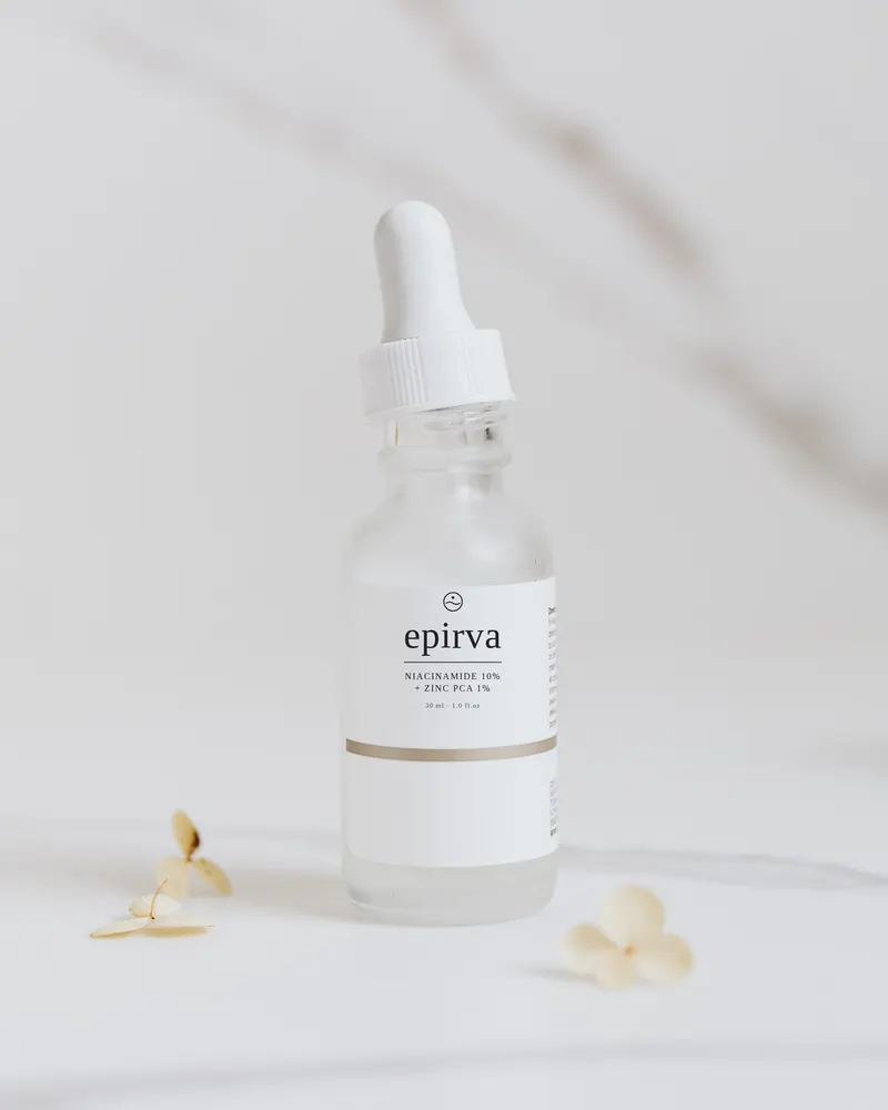%10 Niasinamid + Çinko Serum ambalajı